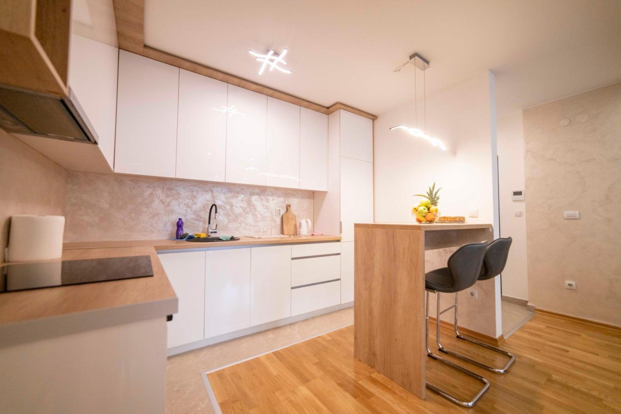 Apartment 5 Star Lukavica Екстер'єр фото