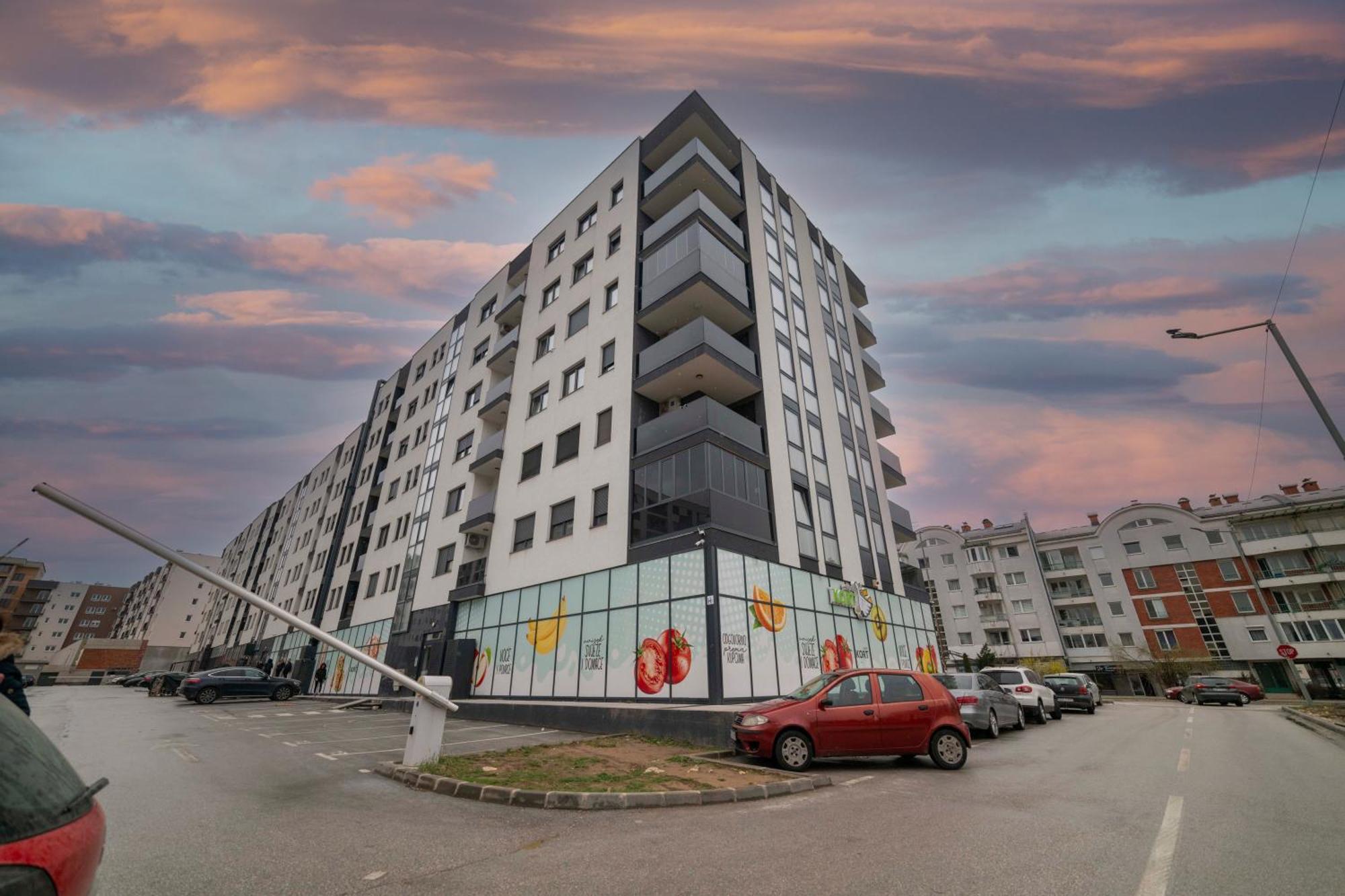 Apartment 5 Star Lukavica Екстер'єр фото